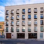 Easyhotel Ciutat Vella Hotel 2*