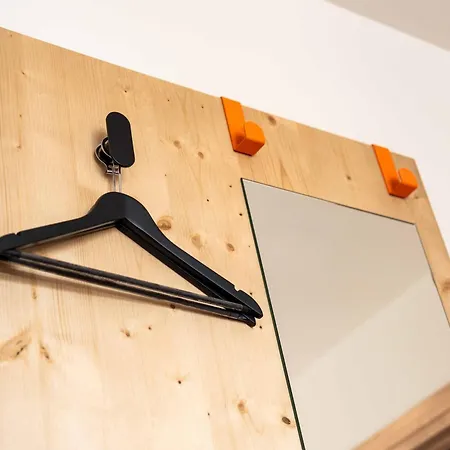 Easyhotel Ciutat Vella מלון 2*