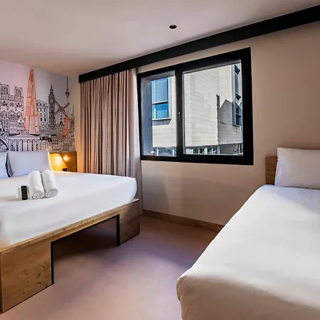 Easyhotel Ciutat Vella 2* ולנסיה