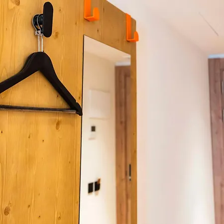 Easyhotel Ciutat Vella ולנסיה