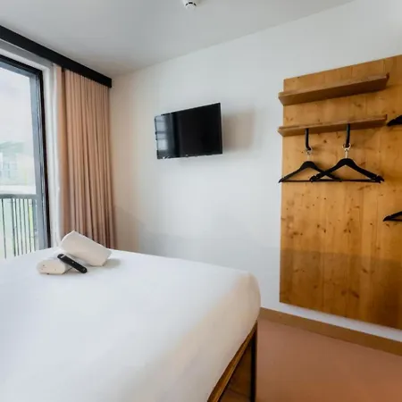 מלון Easyhotel Ciutat Vella ולנסיה