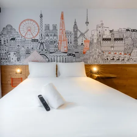 מלון Easyhotel Ciutat Vella 2*