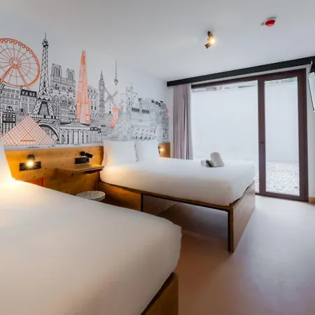 מלון Easyhotel Ciutat Vella