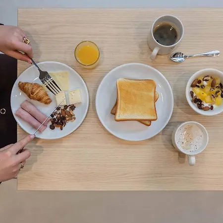 Easyhotel Ciutat Vella Hotel