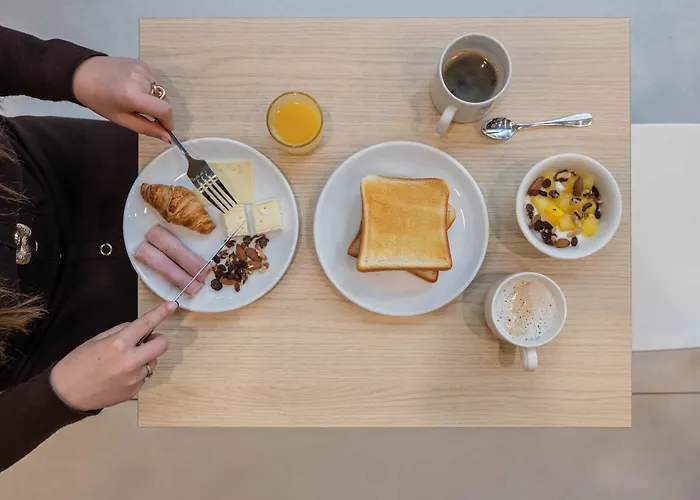 Easyhotel Ciutat Vella Hotel